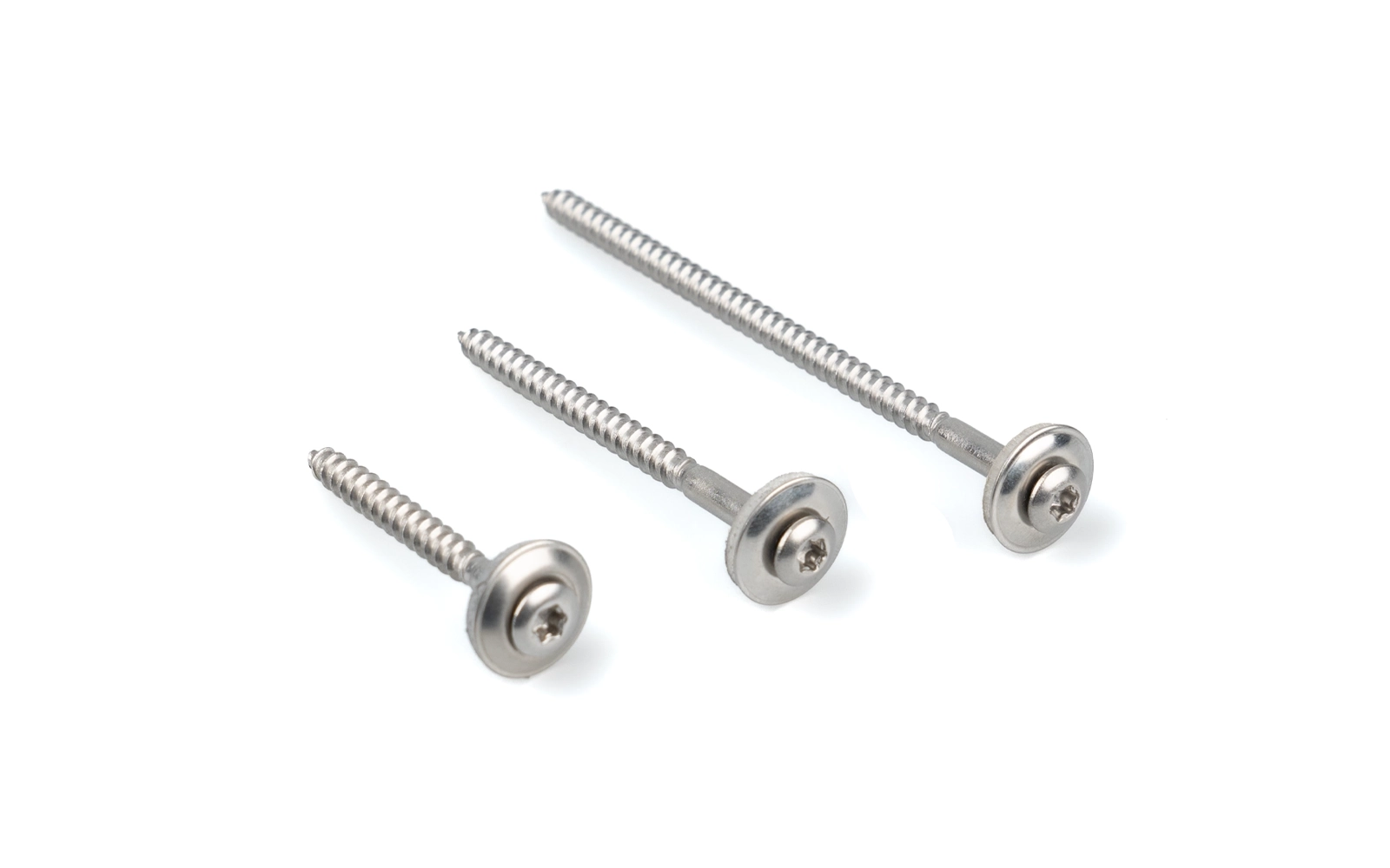 Verschieden große Spenglerschrauben für Wellplatten