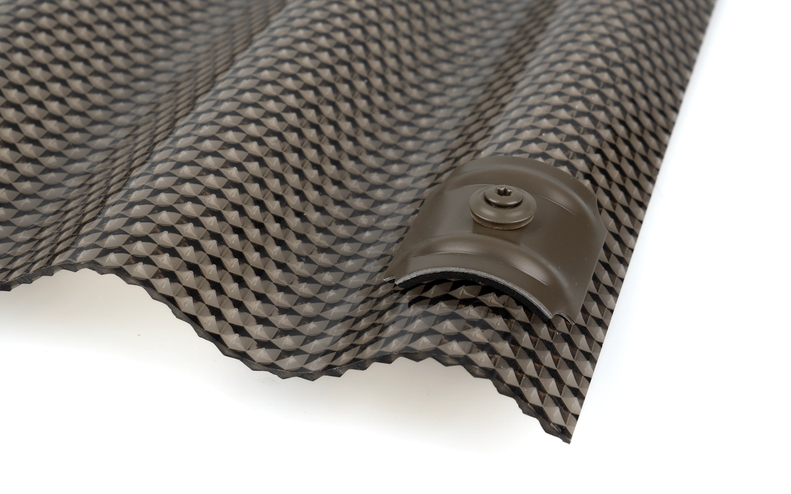 Referenzfoto brauner Kalotten mit Spenglerschrauben für wellplatten